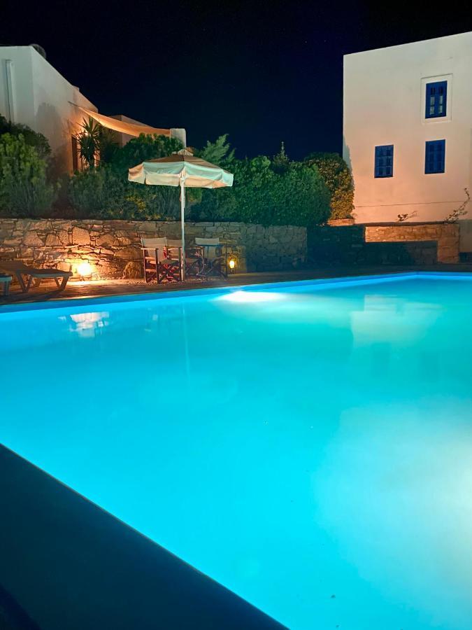 Iliopetra Studios Chrisi Akti (Paros) Exterior foto
