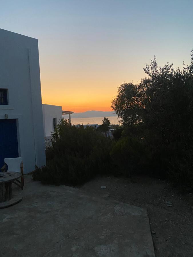 Iliopetra Studios Chrisi Akti (Paros) Exterior foto