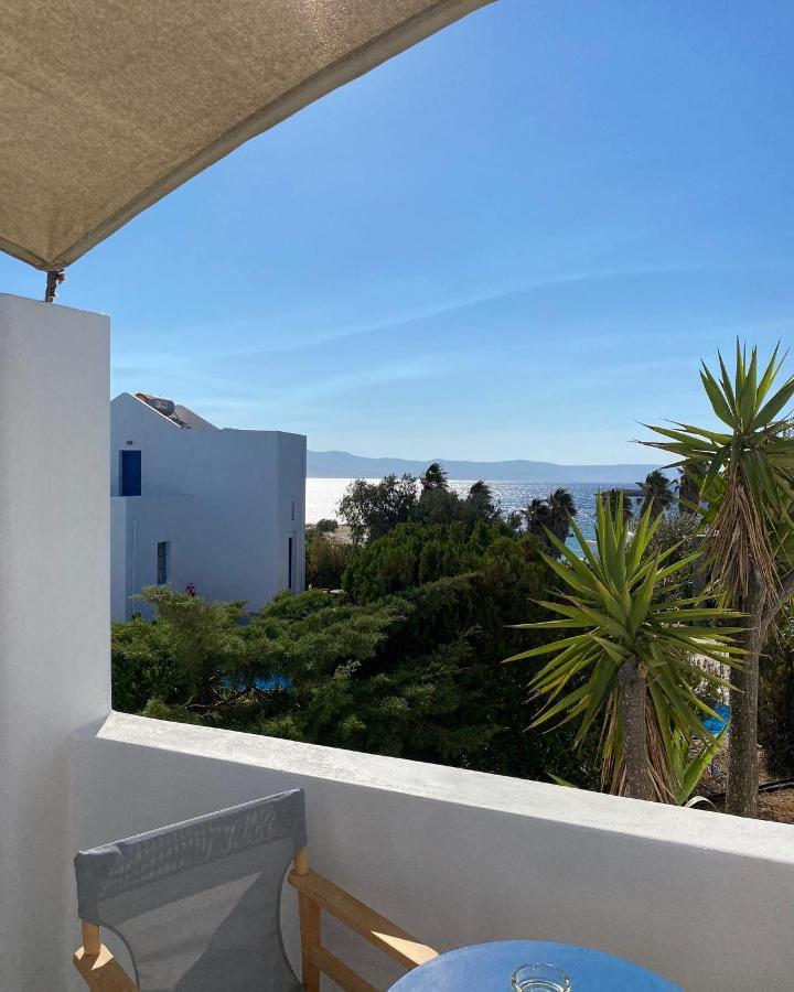 Iliopetra Studios Chrisi Akti (Paros) Exterior foto