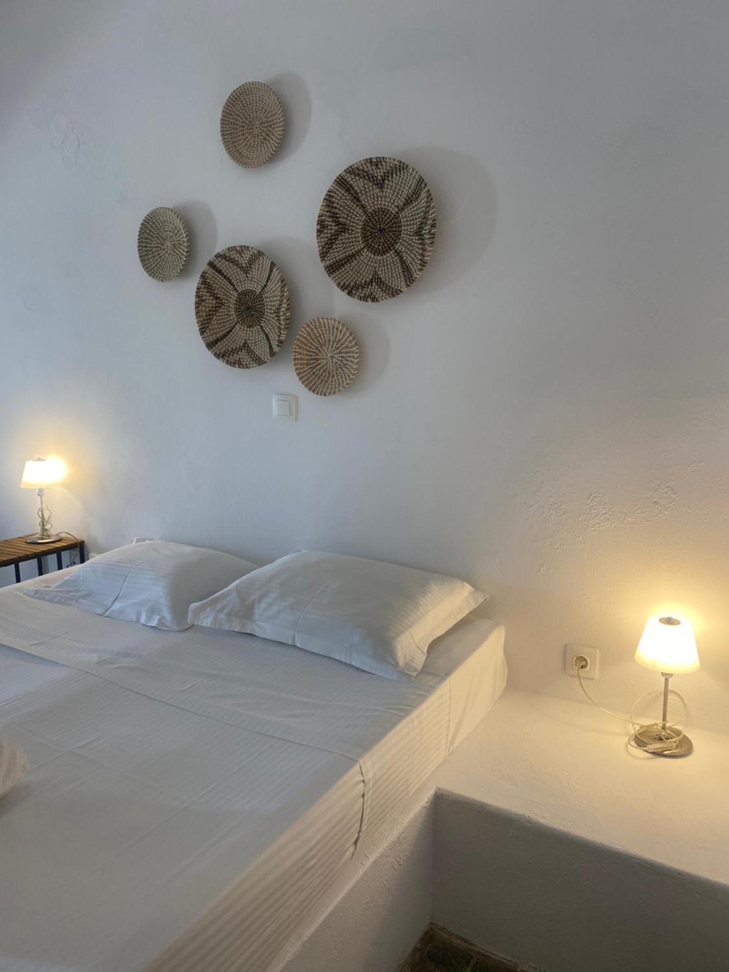 Iliopetra Studios Chrisi Akti (Paros) Exterior foto