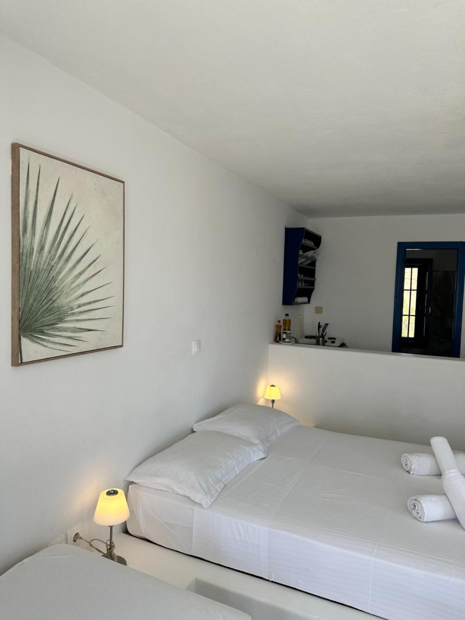 Iliopetra Studios Chrisi Akti (Paros) Exterior foto