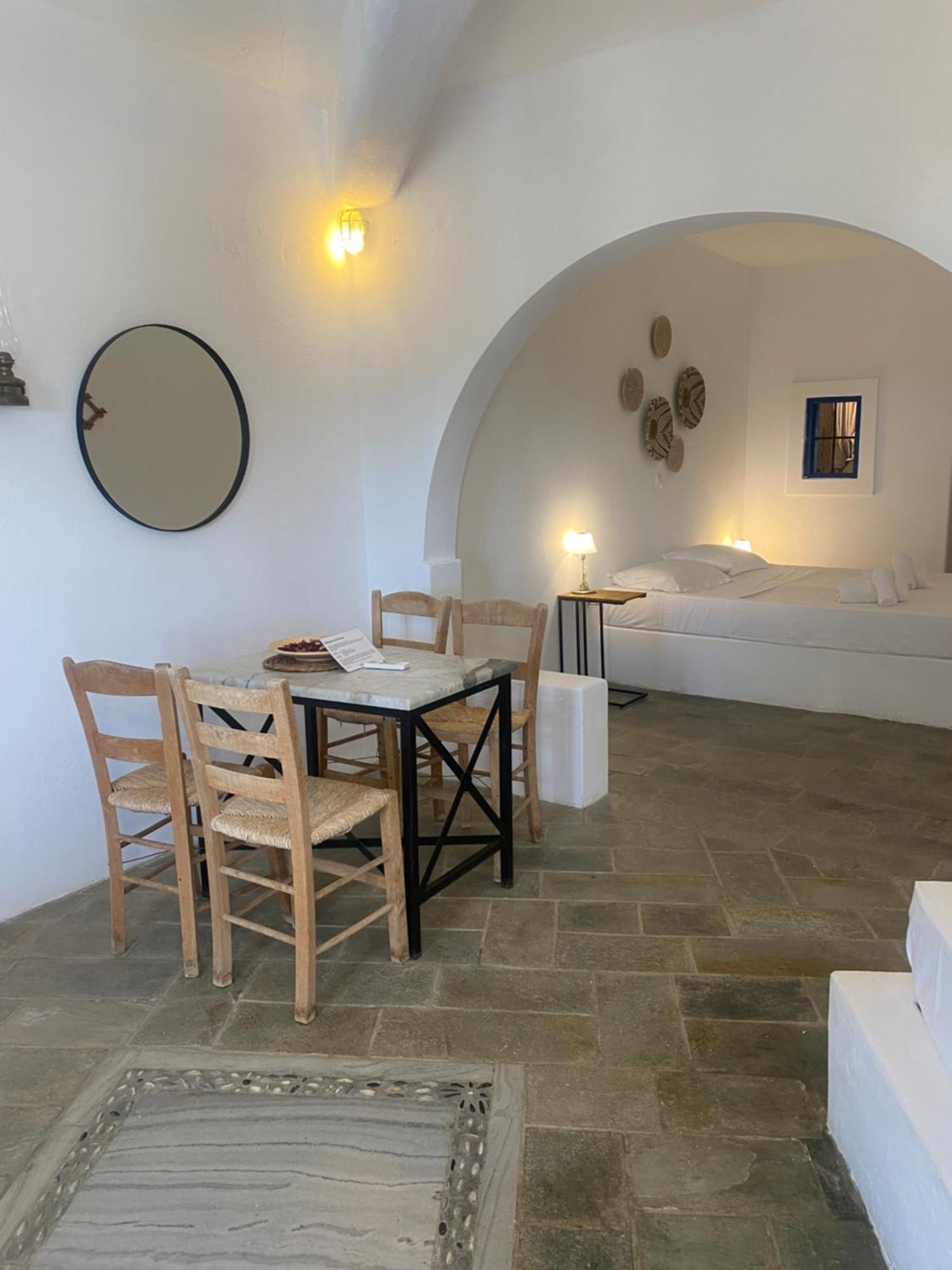 Iliopetra Studios Chrisi Akti (Paros) Exterior foto